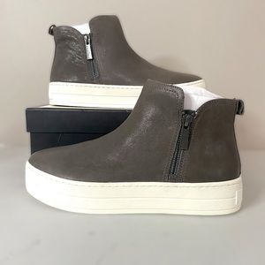 NWT J/Slides Cindy Grey Leather High Top Sneakers 8.5